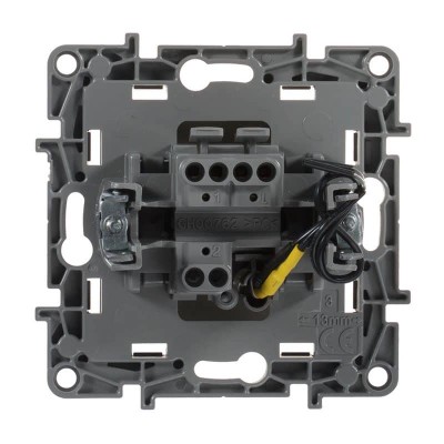 Выключатель одноклавишный Legrand Etika 10A 250V с подсветкой слоновая кость 672303 - изображение 2 Выключатель одноклавишный Legrand Etika 10A 250V с подсветкой слоновая кость 672303 - изображение 2