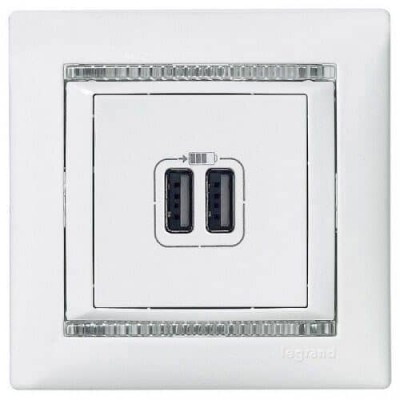 Розетка USB двойная Legrand Valena 240V/5V 2400mA белая 770470 - изображение 2 Розетка USB двойная Legrand Valena 240V/5V 2400mA белая 770470 - изображение 2