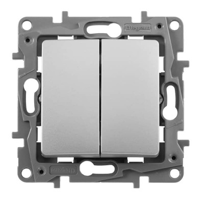 Выключатель двухклавишный Legrand Etika 10A 250V алюминий 672402 - изображение 2 Выключатель двухклавишный Legrand Etika 10A 250V алюминий 672402 - изображение 2