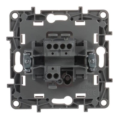 Переключатель одноклавишный Legrand Etika 10A 250V белый 672205 - изображение 3 Переключатель одноклавишный Legrand Etika 10A 250V белый 672205 - изображение 3